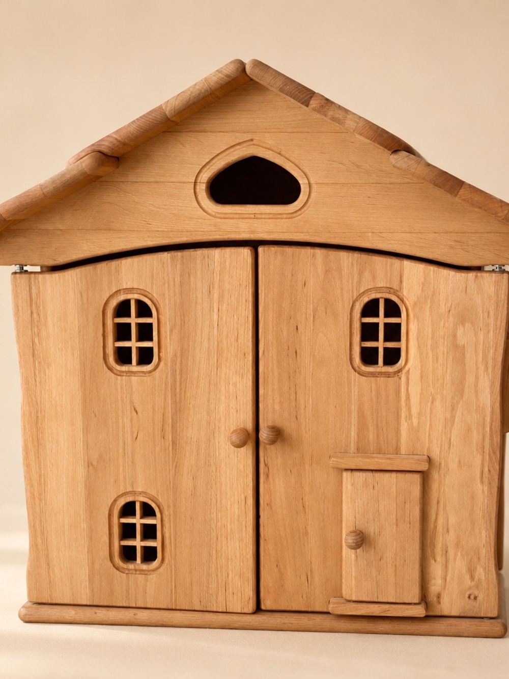 Drewart Dollhouse, Large Natural Roof and Doors - Picture 2 of 15